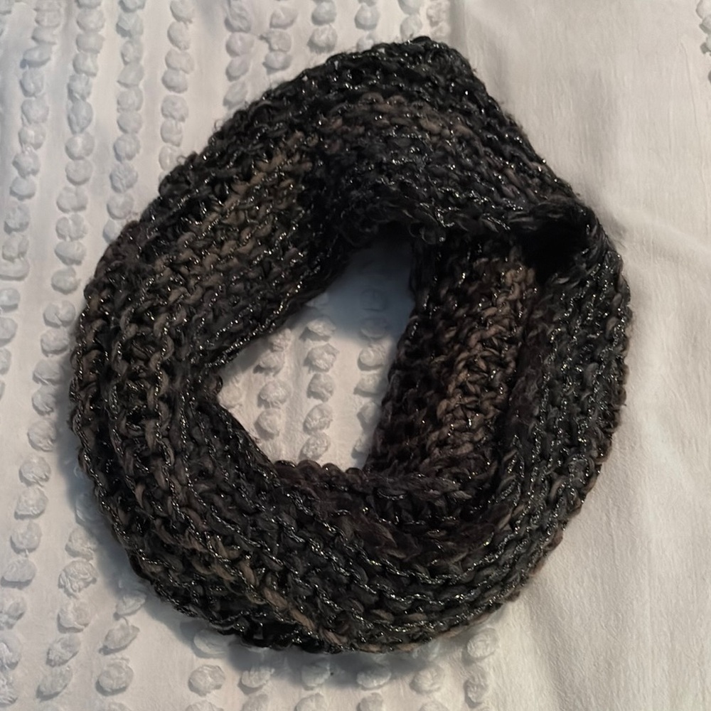 Charming Charlie Chunky Knit Infinity Scarf - Black and Gray
